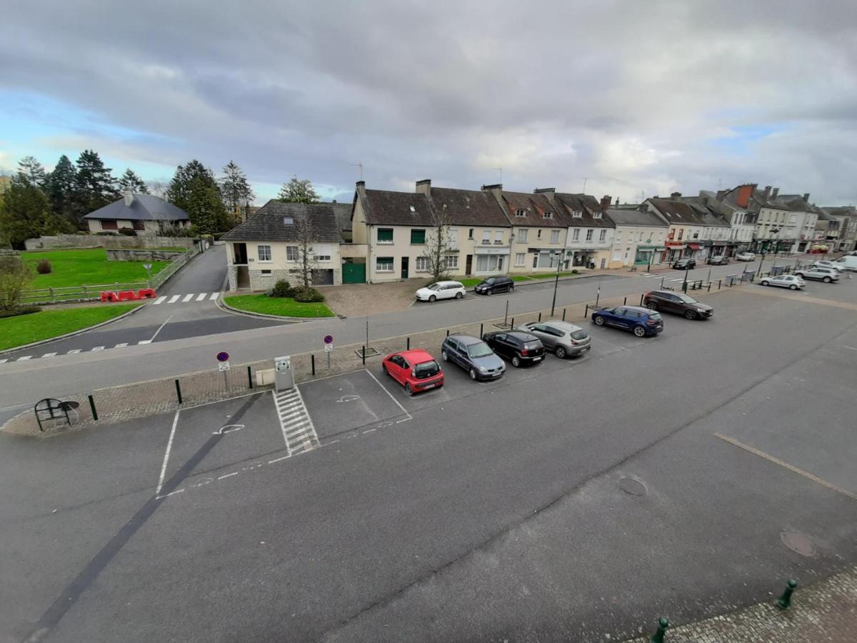 Apartamento Le Deux Gaulle Le Mêle-sur-Sarthe Exterior foto